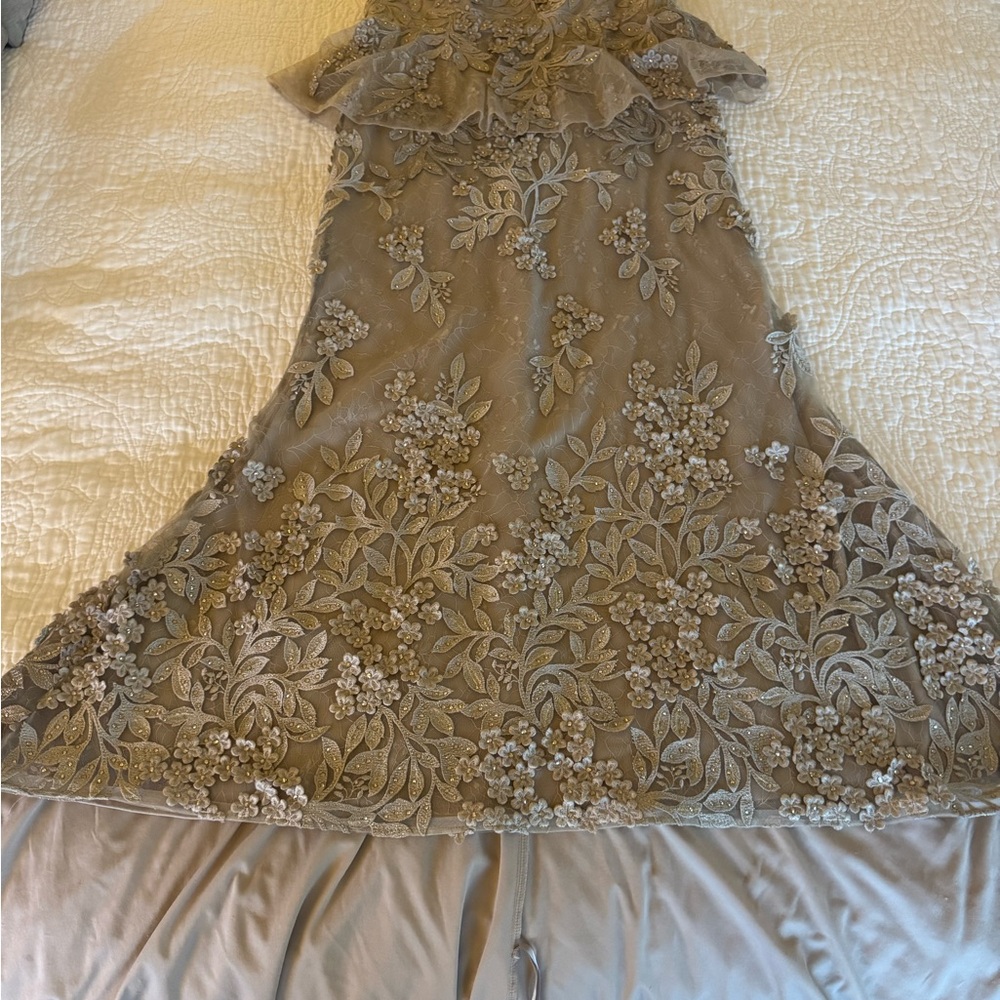 Elegant Floral Lace Gown